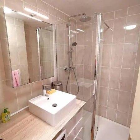 Petit Paradis Avec Jardin Et Clim T2 Apartment